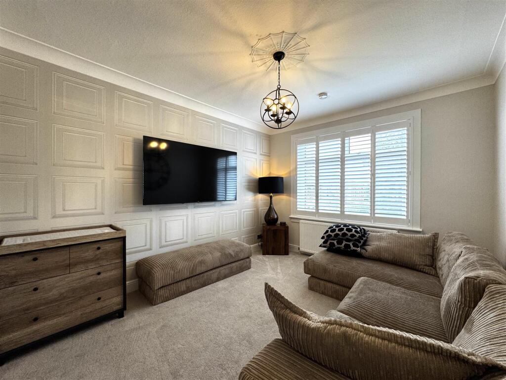 Bedroom 3/sitting room