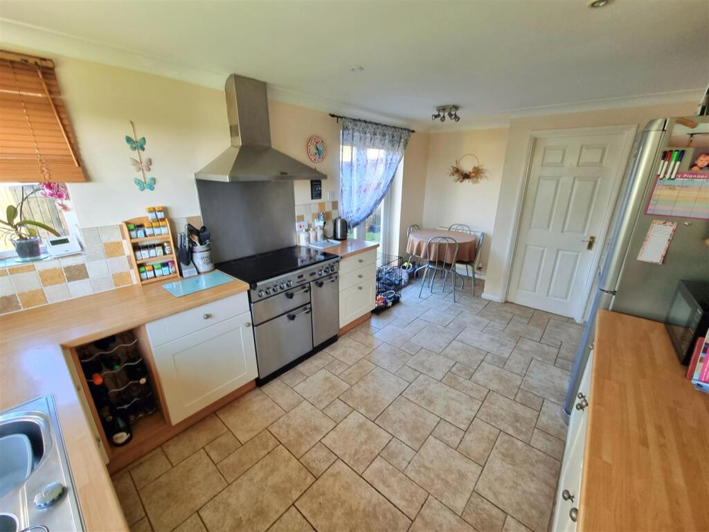 Kitchen &amp; Breakfast room.jpg