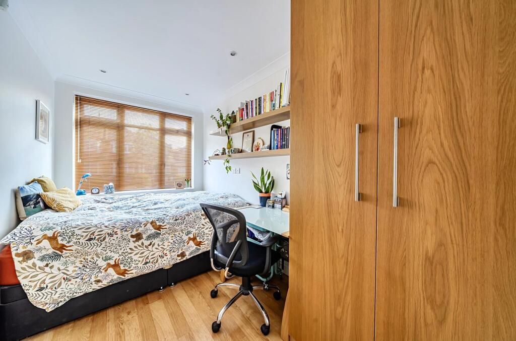 Davidson Frost-Wellings, DFW, Kynance Gardens, Sta