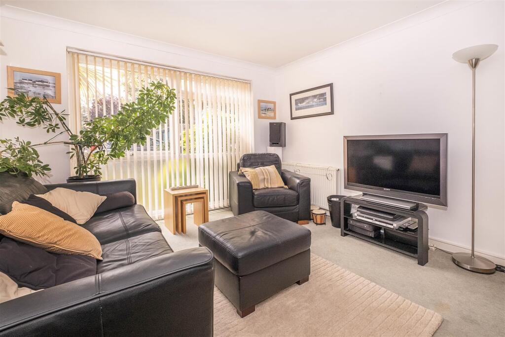 51-warwick-gardens- (13).jpg