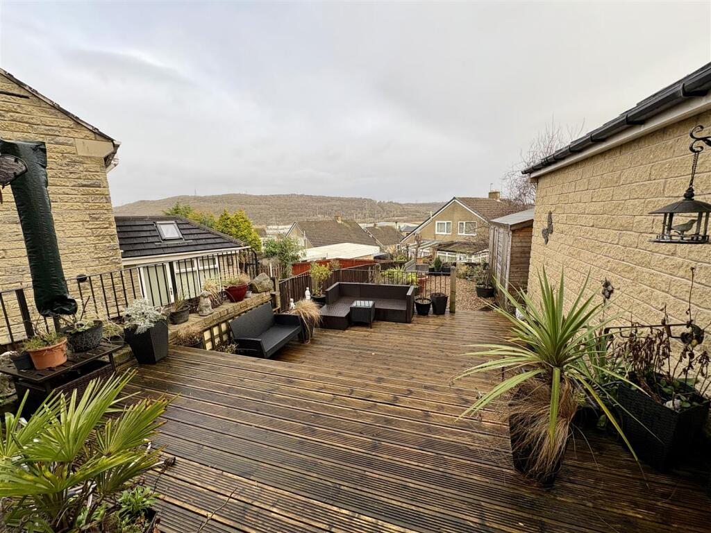 Bramleys Estate Agents - High Bank Close - Elland 