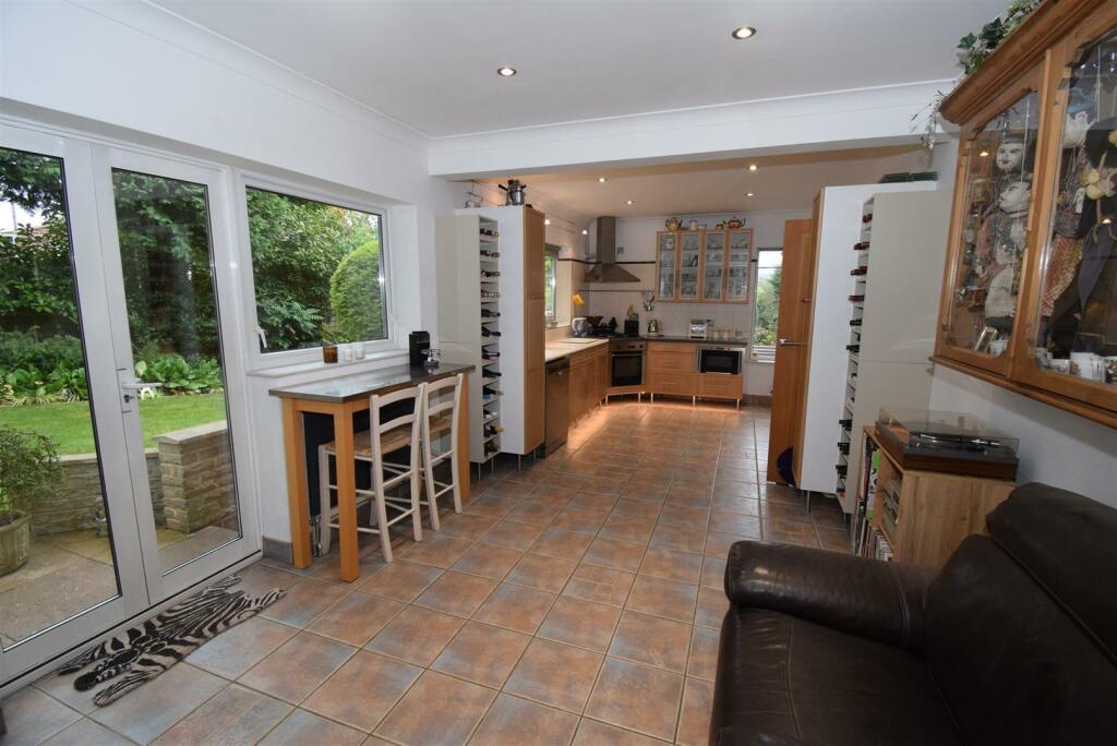 Open Kitchen/Dining Room