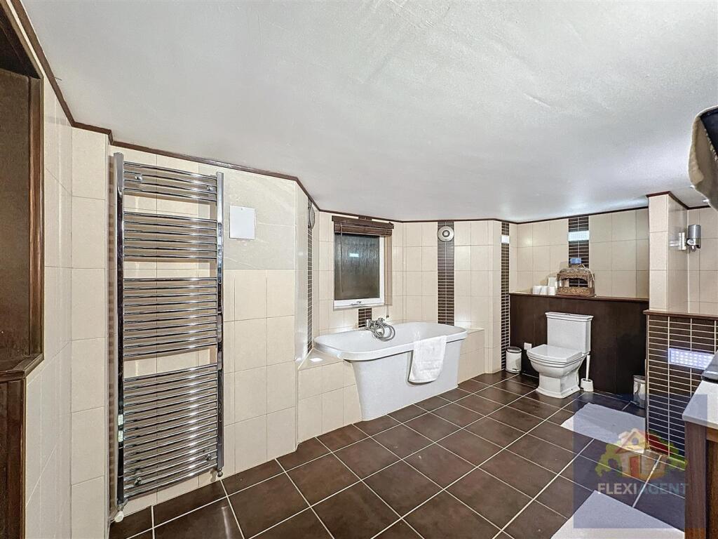 Private Living Bathroom