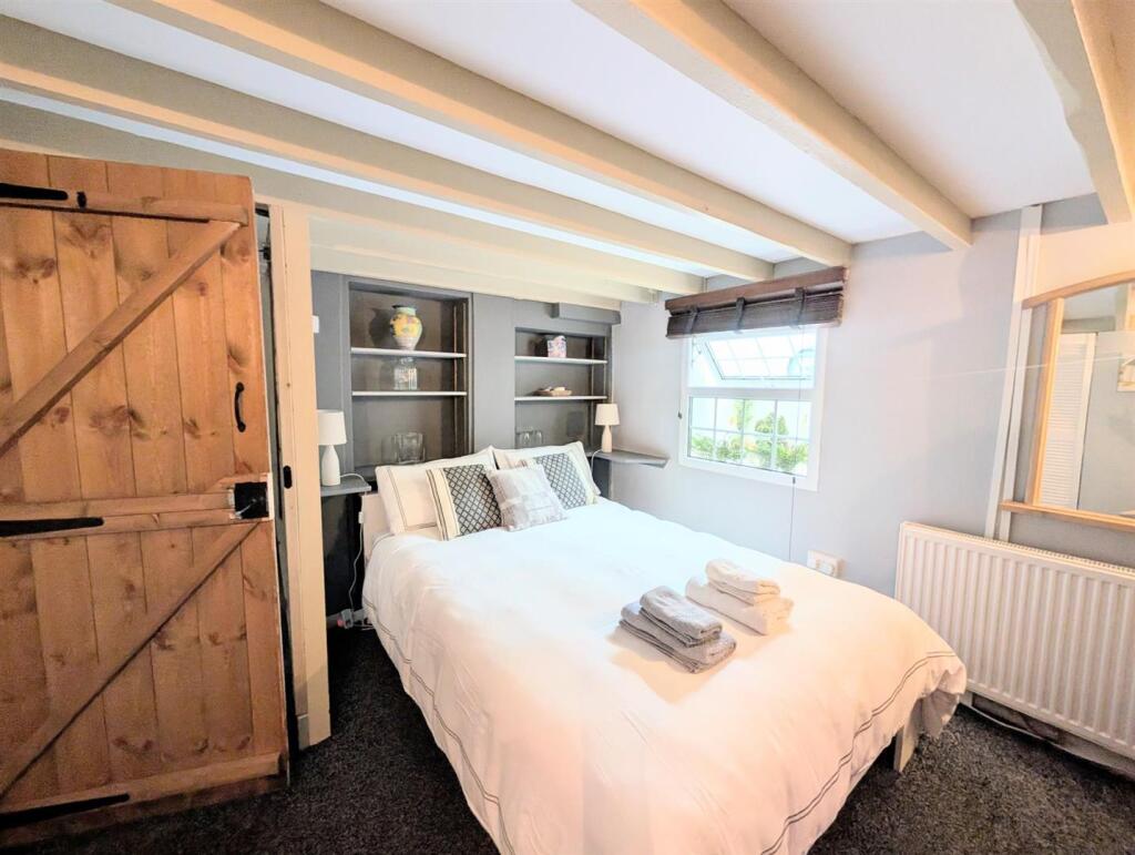 MASTER BEDROOM (in cellar)