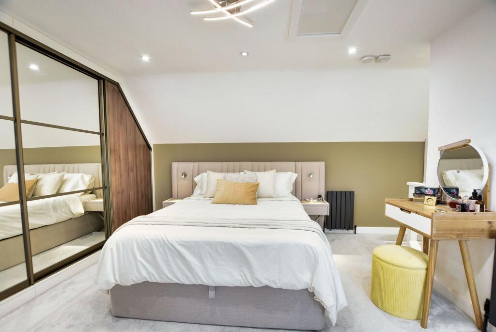 Principal Bedroom