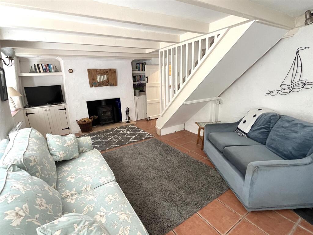sitting room.JPG