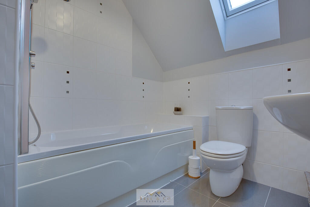 Bathroom 1.1