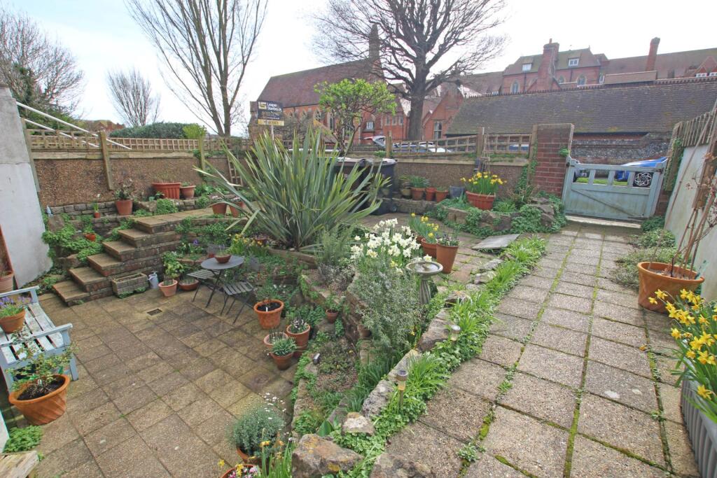 Darley Road, Eastbourne, BN20 7PE