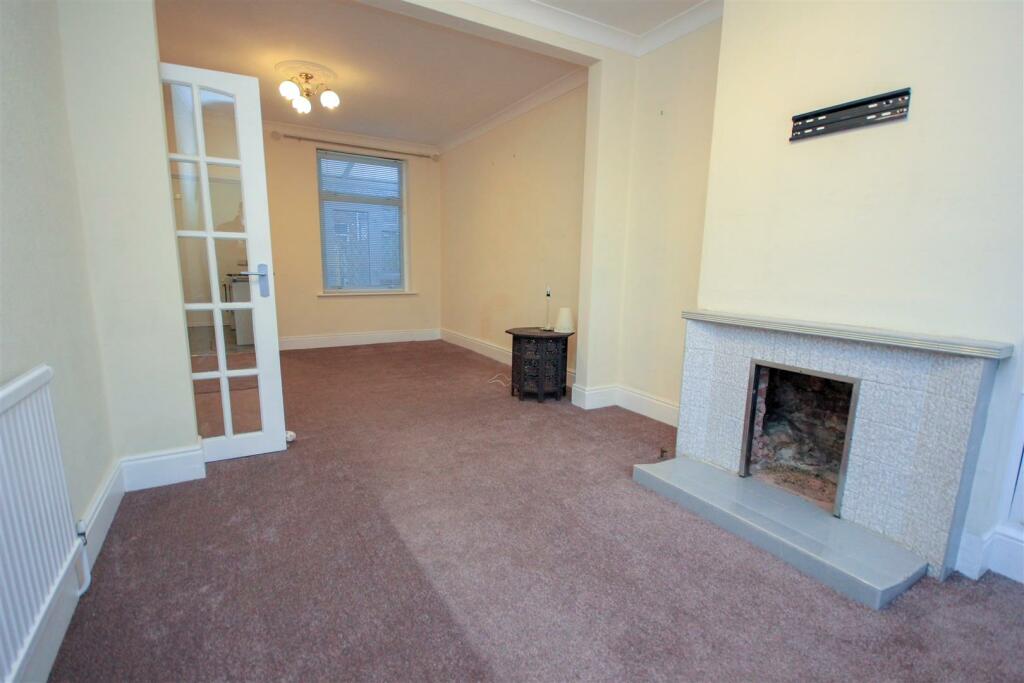 Lounge Dining Room.jpg