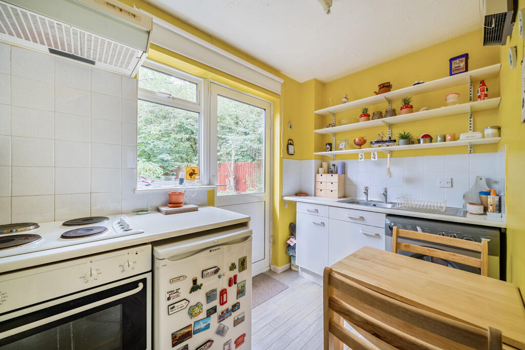 1334322-10-688cd0...