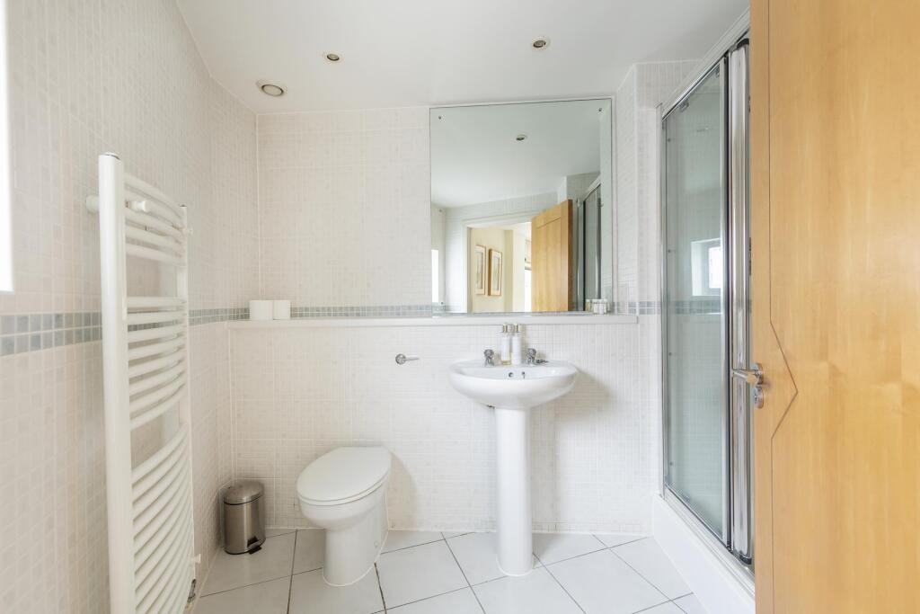 Ensuite shower room