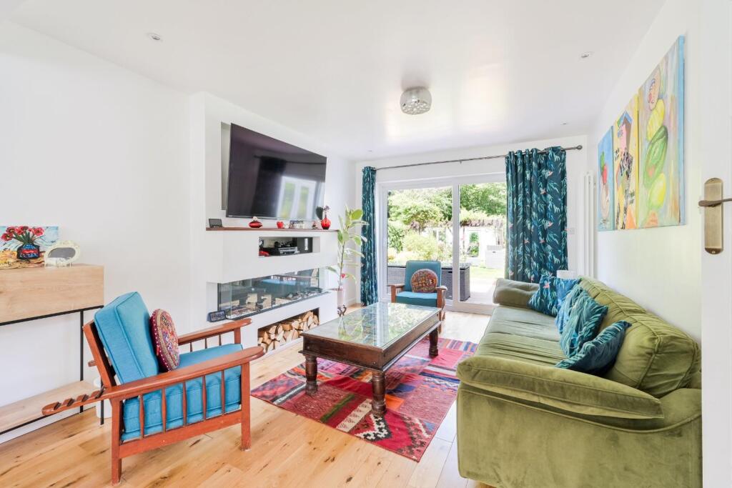 HEADLEY DRIVE (12).jpg