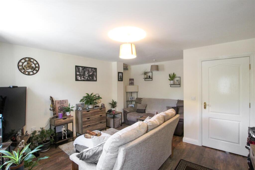 Living-room-.jpg