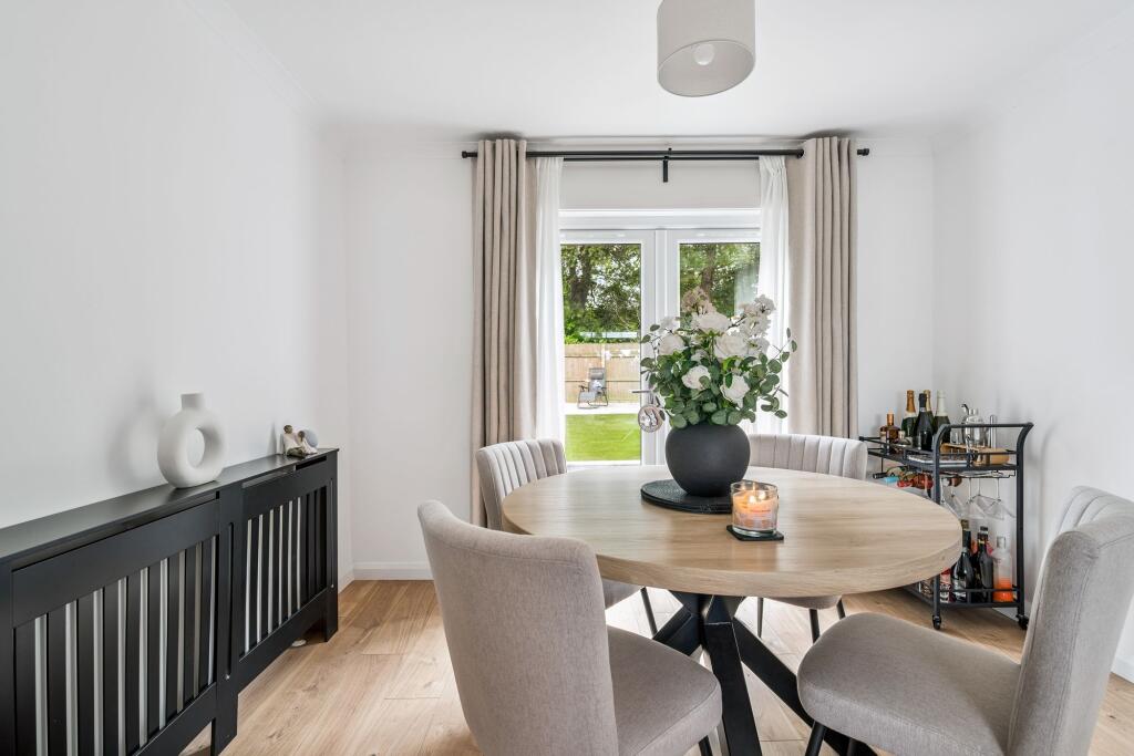 Dining Room / Lounge