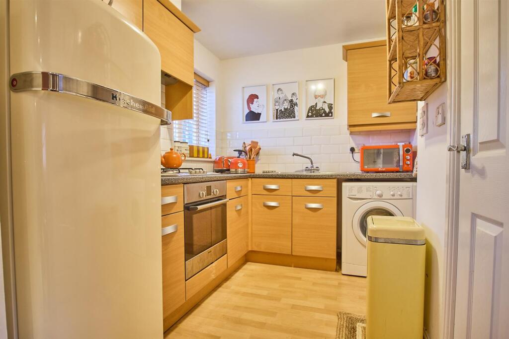 Applebees Meadow, HK 4.jpg