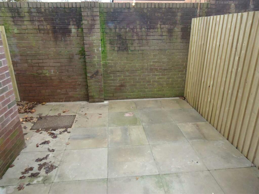 Private Courtyard