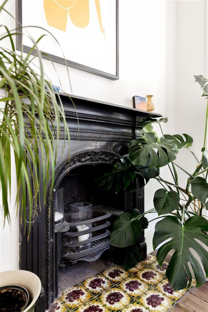 Park Grove Road, E11