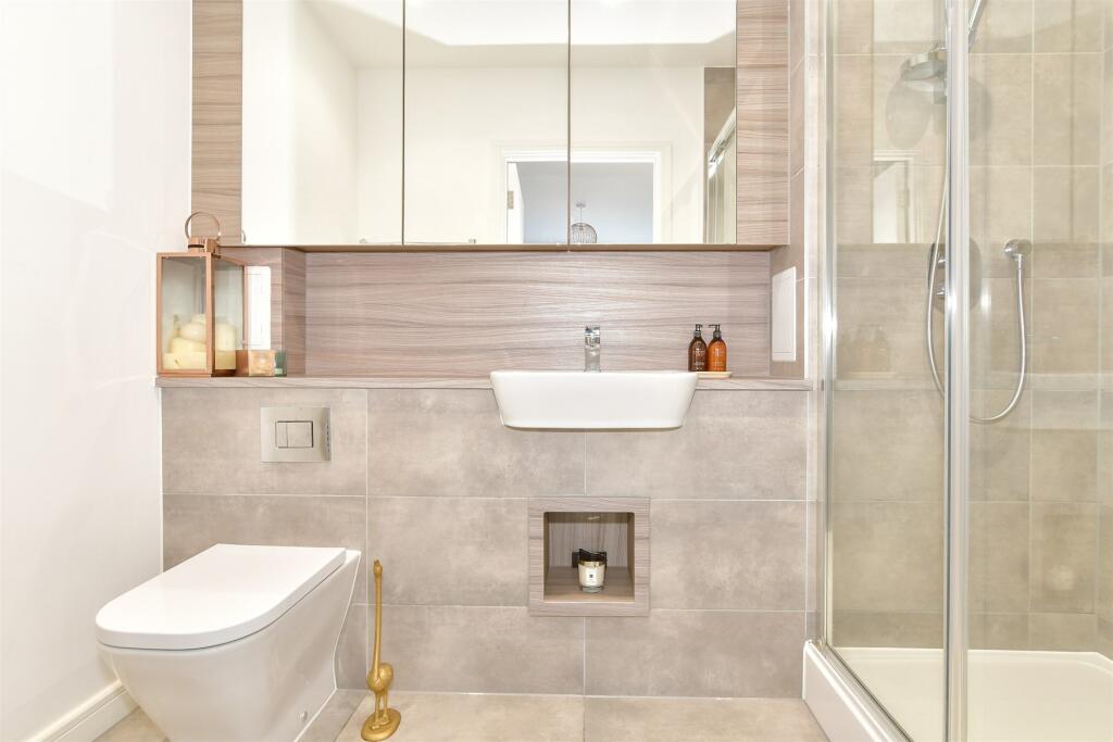 En-Suite Shower Room