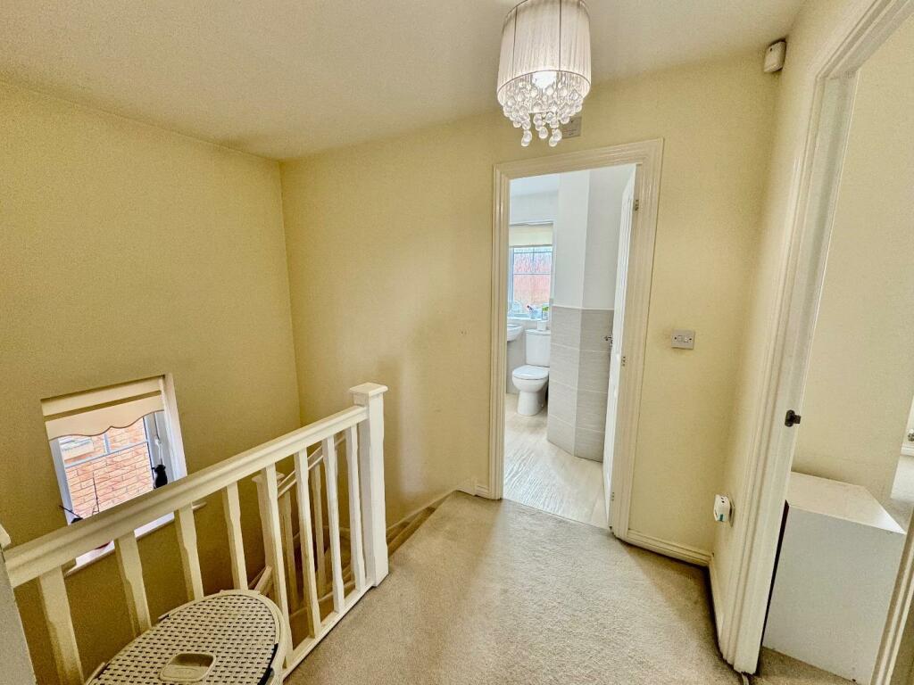 FIRST FLOOR LANDING