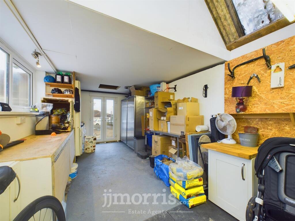 Multi-use external storage