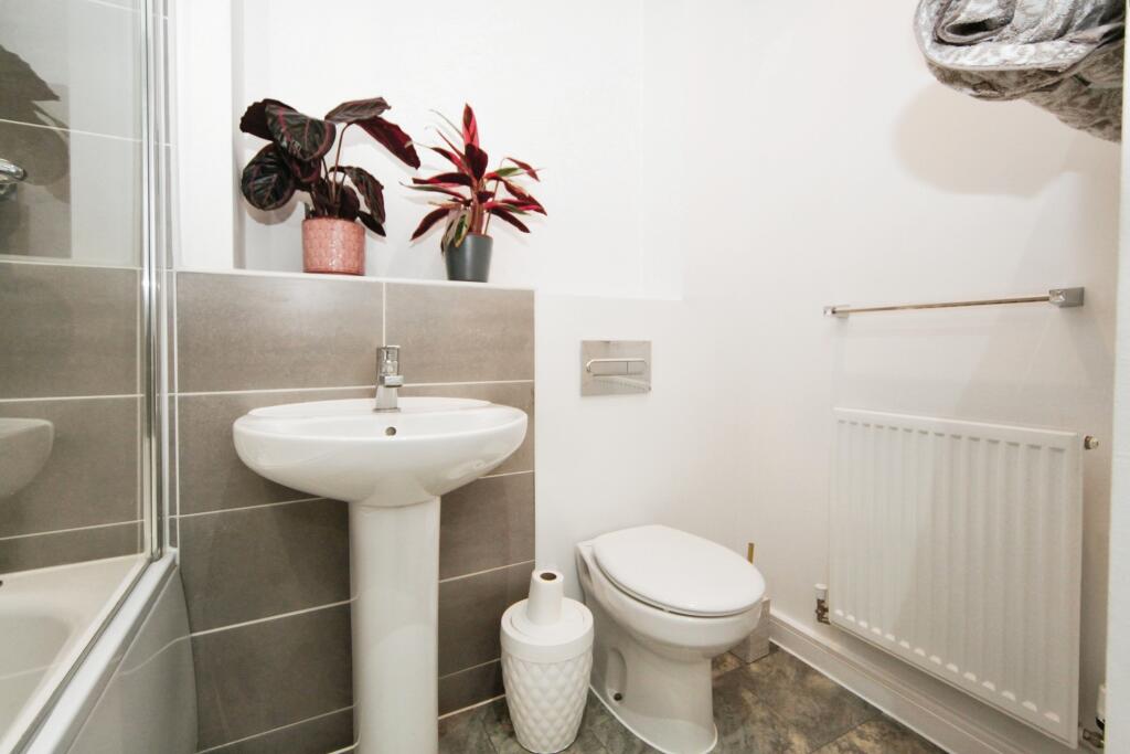 Family bathroom