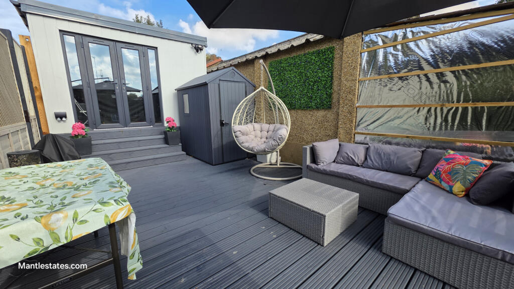 REAR PATIO