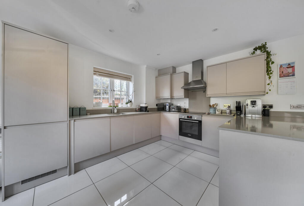 1356421-12-68d16b...