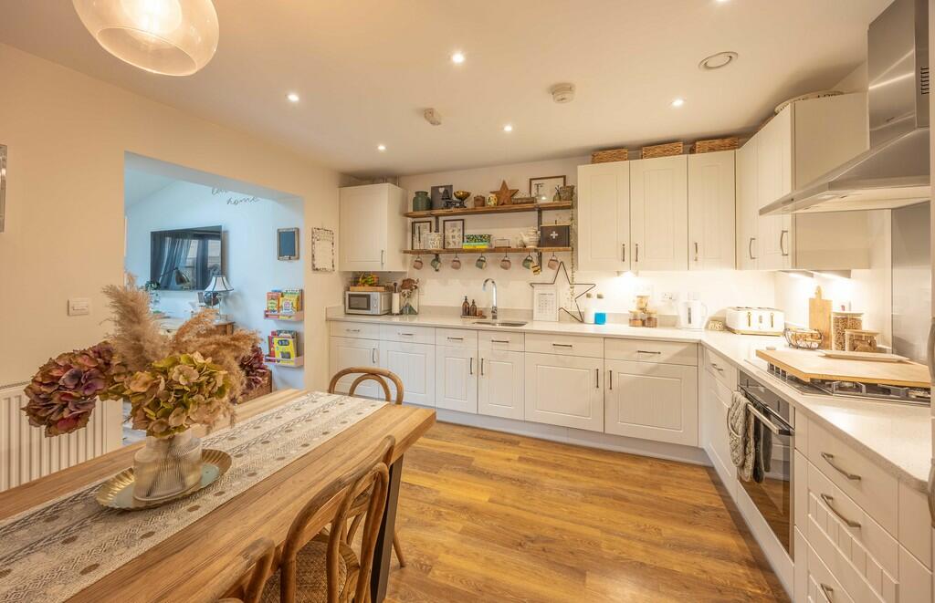 Kitchen/Dining Ro...