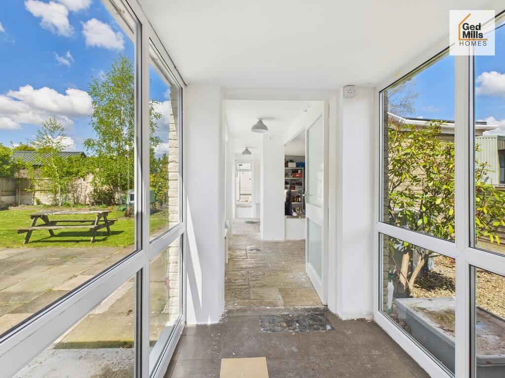 CAM04261G0-PR0039...