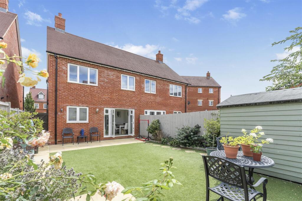 98 Bourton Road, Banbury-17.jpg