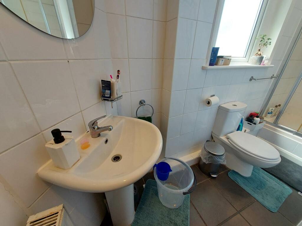 Bathroom (2)