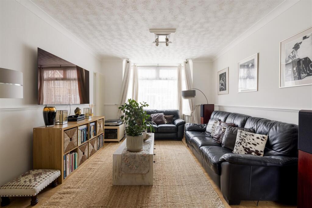 York Road, E4