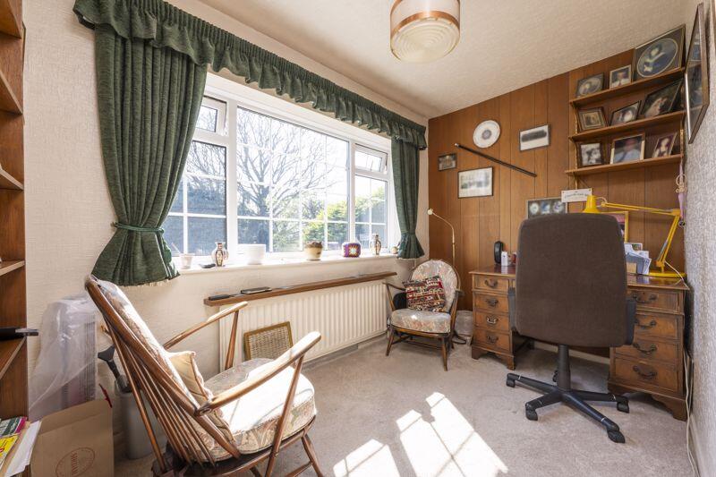 OFFICE/SITTING ROOM