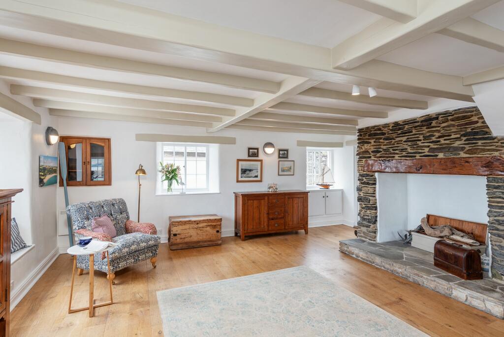 Sea Breeze_ Living Room_Torcross