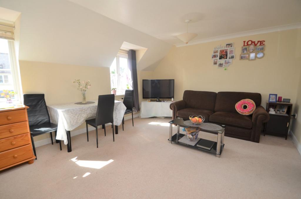 Sitting/Dining Room