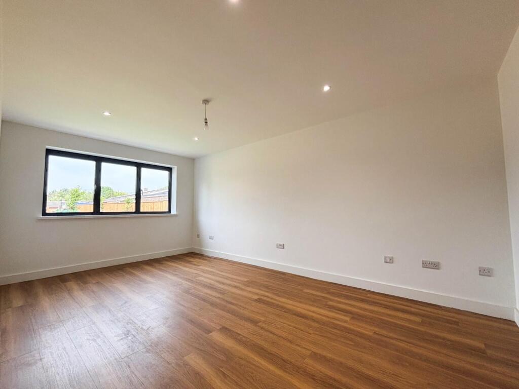 Family Room-2.jpg