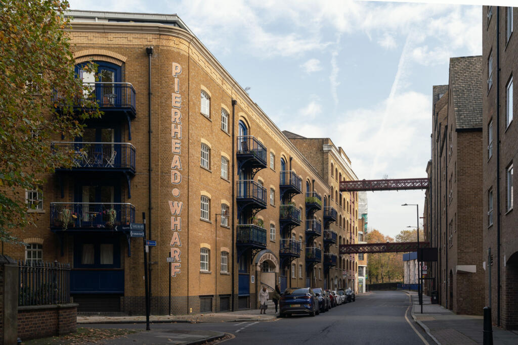 241586 - DUNDEE-WHARF-51.jpg