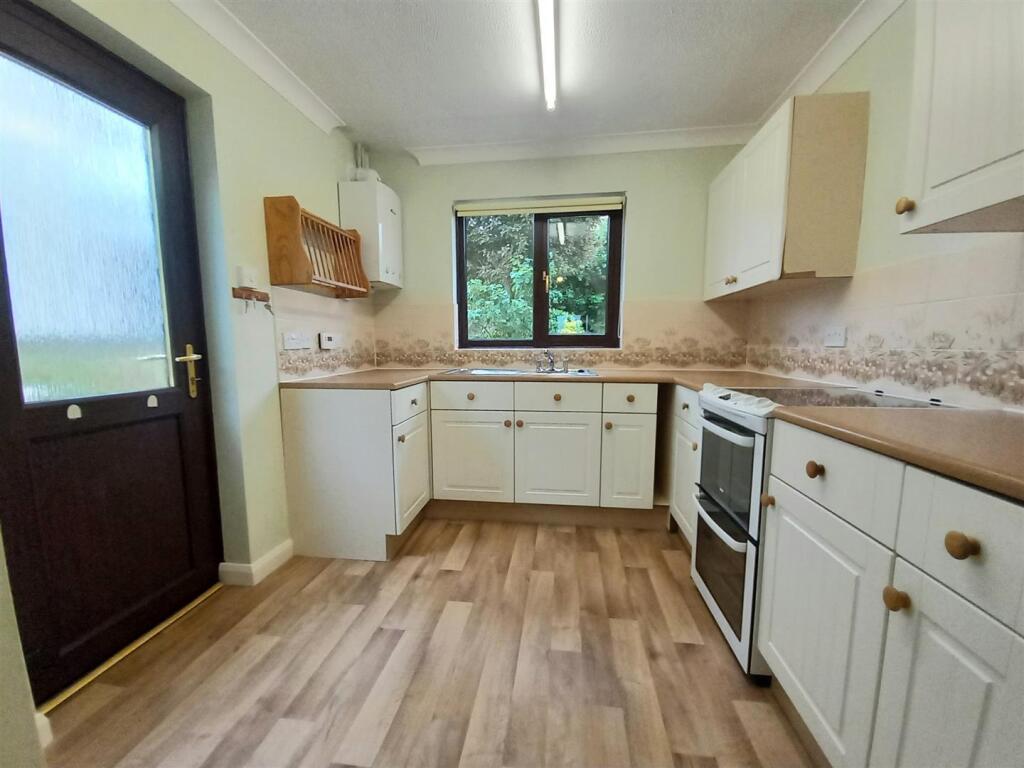 22 Kenwith Kitchen.jpg