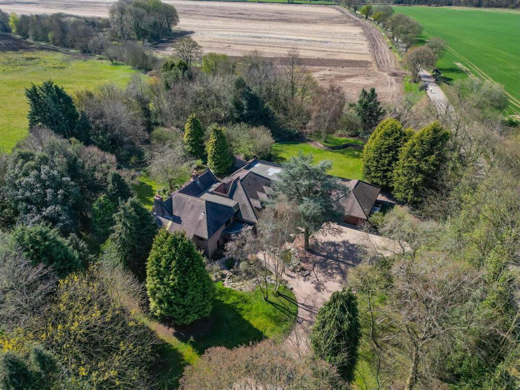 Court Manor (8 of 10).jpg