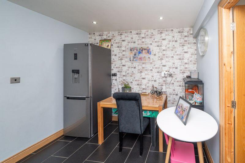 BREAKFAST KITCHEN
