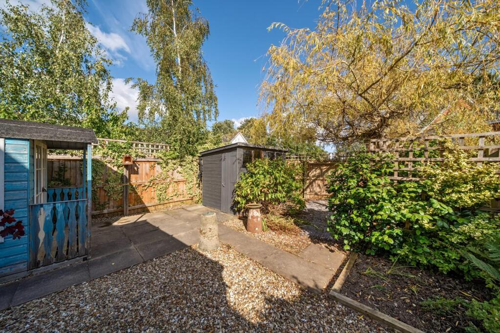 Summer House and Shed.JPG