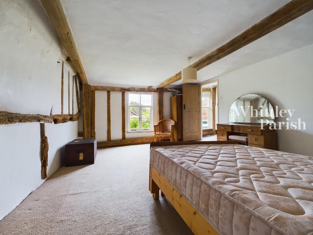 CAM01915G0-PR0384...