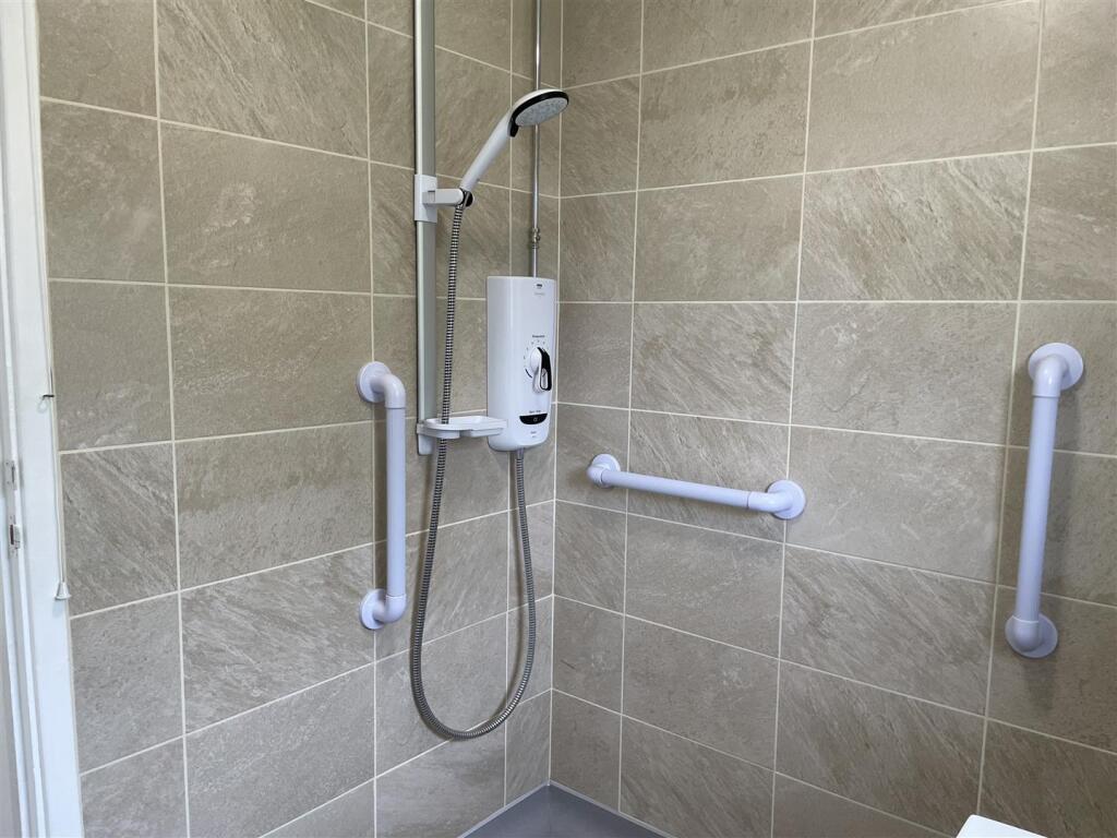 WET ROOM