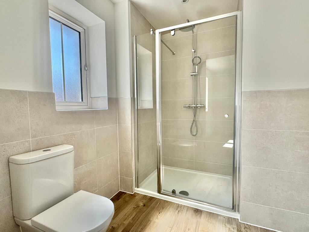 En-Suite Shower