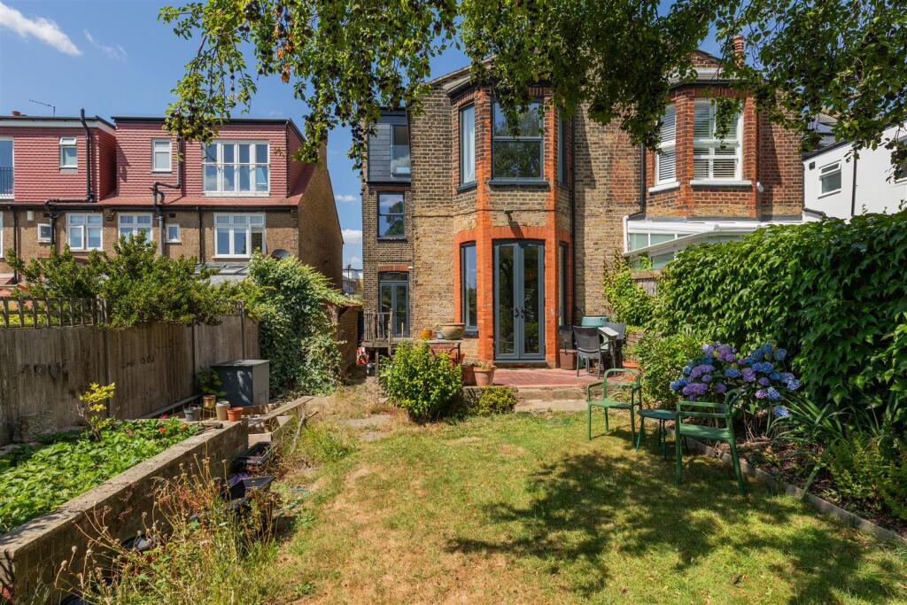 Avon Road E17