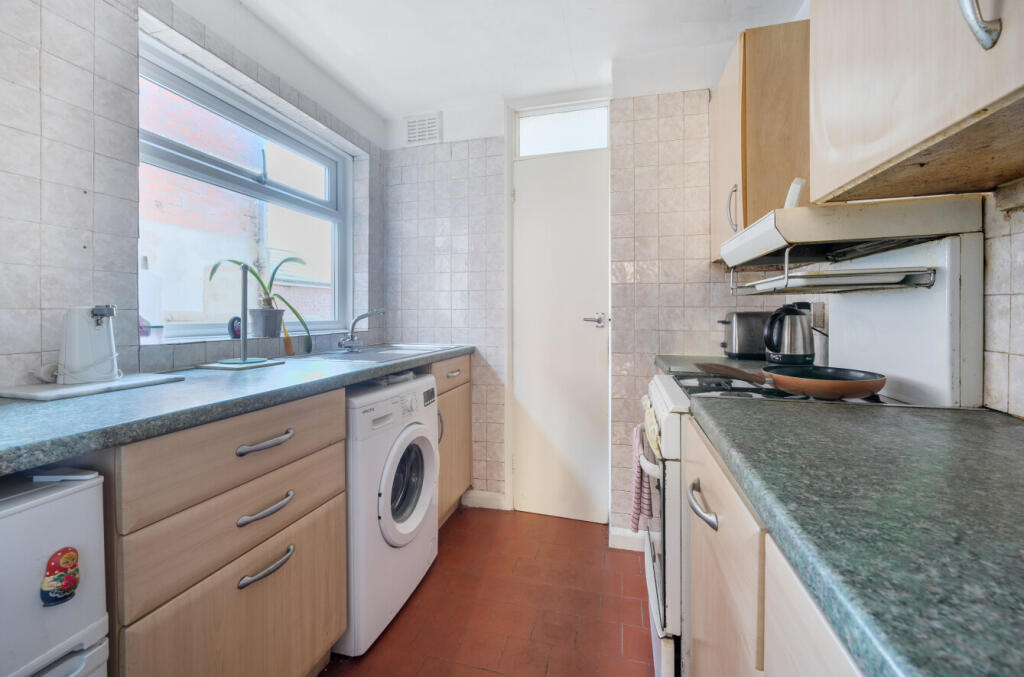 1383645-9-6920493...