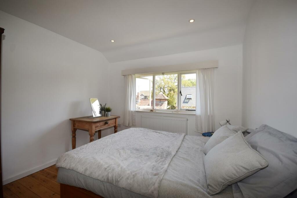 BEDROOM 4.JPG