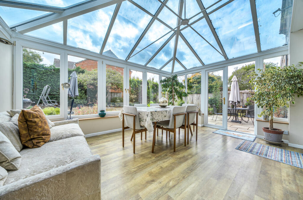 1345298-7-68ad906...