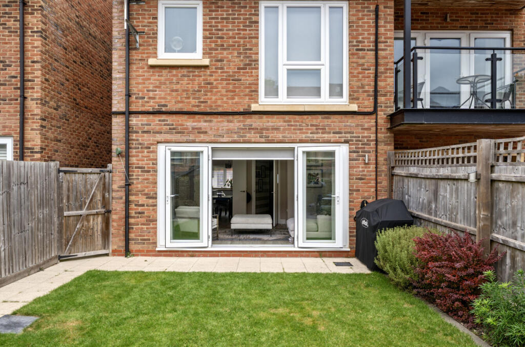 1359076-10-68d65d...