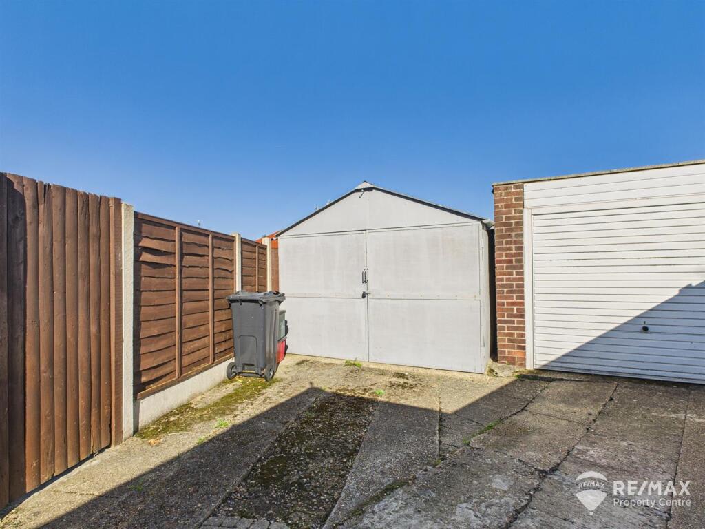 Garage.jpg
